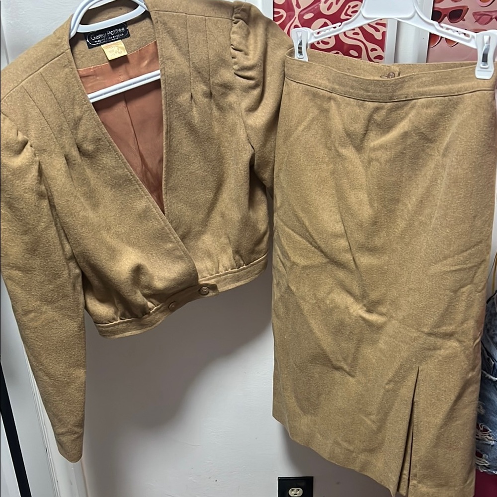 Garey Petites 2 piece Tan Pencil Midi Skirt set WOOL blend